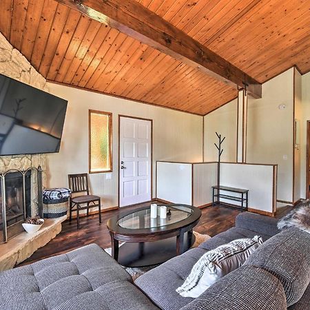 Lake Arrowhead Cabin With Deck And Stunning Mtn Views! San Bernardino Bagian luar foto